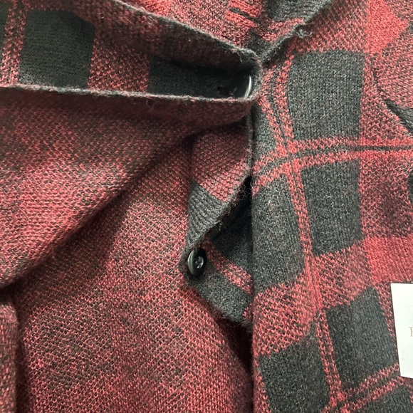 Ellen Tracy Red and Black Buffalo Plaid Single Button Sweater NWT M - Picture 8 of 10